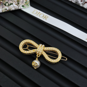 Dior Pearl Bow Charms Hair Clip