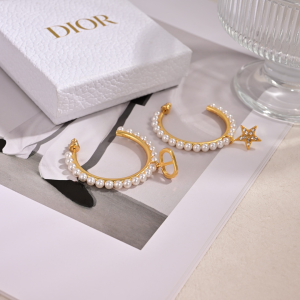Dior Petit CD Pearl Earrings