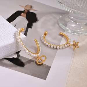 Dior Petit CD Pearl Earrings