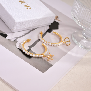 Dior Petit CD Pearl Earrings
