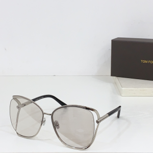 Tom Ford Marta Gradient Luxury Eyewear Sunglasses TF1091 Light Grey Tom Ford Marta Gradient Luxury Eyewear Sunglasses TF1091 Light Grey