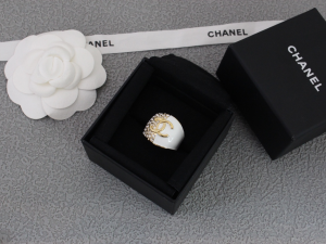 Chanel CC Logo Crystals Rings