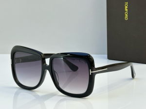 Tom Ford Lorelai Square Luxury Eyewear Sunglasses TF1156 Black Tom Ford Lorelai Square Luxury Eyewear Sunglasses TF1156 Black