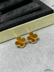Van Cleef Arpels Vintage Alhambra Earrings Brown Van Cleef Arpels Vintage Alhambra Earrings Brown