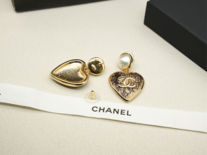 Chanel CC Logo Heart Pendant Earrings