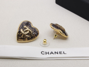 Chanel CC logo Heart Earrings