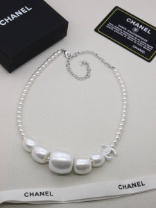 Chanel CC Logo Pearls Necklaces