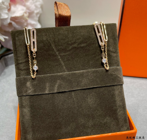 Hermes Chaine dAncre Chaos Earrings