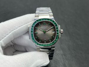 Patek Philippe Ruby Nautilus Automatic Watch White Gold Green 35MM Patek Philippe Ruby Nautilus Automatic Watch White Gold Green 35MM