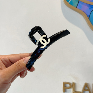 Chanel CC Logo Hair Clip Black
