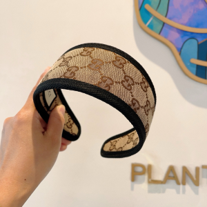 Gucci Beige Original GG Canvas Headband