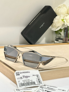 Givenchy Giv Cut Luxury Eyewear Sunglasses GV40066 Grey Givenchy Giv Cut Luxury Eyewear Sunglasses GV40066 Grey