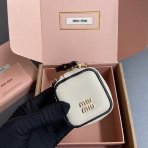 Miu Miu Trick Leather Keyring with Mini Pouch White Miu Miu Trick Leather Keyring with Mini Pouch White