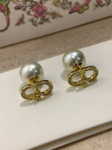 Dior Lucky Tribales Pearl Earrings
