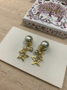 Dior Lucky Tribales Pearl Star Earrings