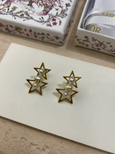 Dior Lucky Tribales Pearl Star Earrings