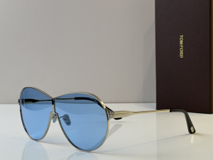 Tom Ford Keating Metal Luxury Eyewear Sunglasses FT1174 Light Blue Tom Ford Keating Metal Luxury Eyewear Sunglasses FT1174 Light Blue