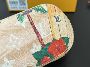 Louis Vuitton Sunglasses Pouch Beige