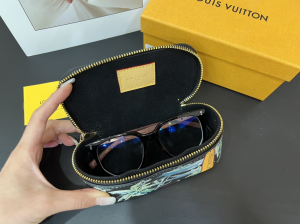 Louis Vuitton Sunglasses Pouch Black