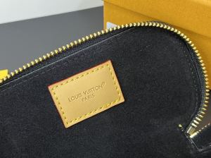 Louis Vuitton Sunglasses Pouch Black