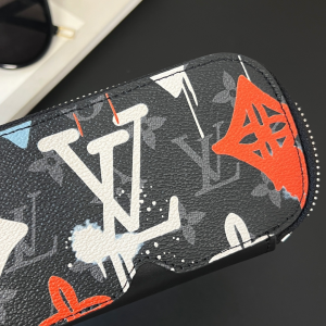 Louis Vuitton Sunglasses Pouch Black