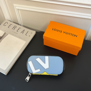 Louis Vuitton Sunglasses Pouch Blue White