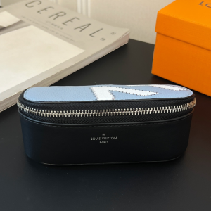 Louis Vuitton Sunglasses Pouch Blue White