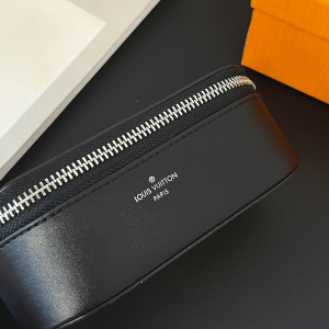 Louis Vuitton Sunglasses Pouch Blue White