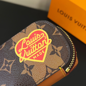 Louis Vuitton Sunglasses Pouch Brown