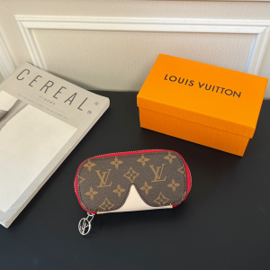 Louis Vuitton Sunglasses Pouch Brown Red