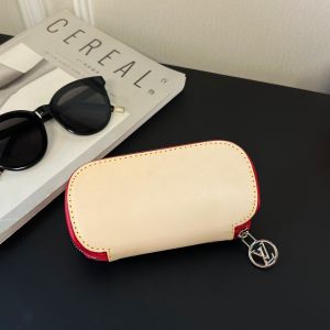 Louis Vuitton Sunglasses Pouch Brown Red