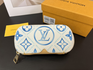 Louis Vuitton Sunglasses Pouch White Blue