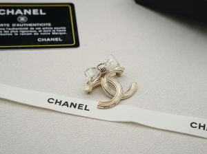 Chanel CC Bowknot Brooch