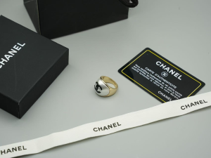 Chanel CC Logo White Pearly Rings