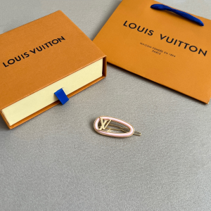 Louis Vuitton My LV Chain Hair Clip Pink