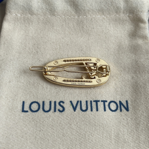 Louis Vuitton My LV Chain Hair Clip Pink