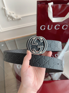 Gucci Reversible Belt with Interlocking G Buckle Black GG Embossed Calf Leather Gucci Reversible Belt with Interlocking G Buckle Black GG Embossed Calf Leather