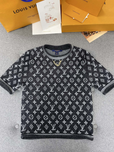 Louis Vuitton LV Monogram Jacquard Knit Top Black Louis Vuitton LV Monogram Jacquard Knit Top Black