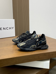Givenchy Spectre Low Sneakers Black Khaki Leather and Camo Printed Nylon Givenchy Spectre Low Sneakers Black Khaki Leather and Camo Printed Nylon
