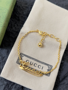 Gucci Yellow Gold Script Chain Gucci Yellow Gold Script Chain