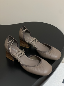 Lemaire Micro Brown Leather Ballet Pumps Gray 50MM Lemaire Micro Brown Leather Ballet Pumps Gray 50MM