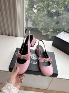 Versace Gianni Ribbon Bowknot Pink Patent Leather High Heeled Slingback Pumps Versace Gianni Ribbon Bowknot Pink Patent Leather High Heeled Slingback Pumps