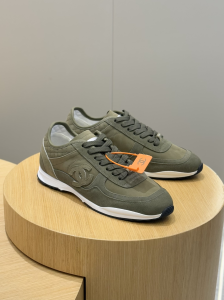 Chanel CC Logo Green Suede Leather Lace Up Sneakers Chanel CC Logo Green Suede Leather Lace Up Sneakers