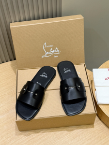 Christian Louboutin Chambelimule Donna Leather Flat Slides Sandals Black Christian Louboutin Chambelimule Donna Leather Flat Slides Sandals Black
