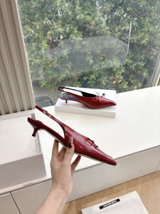 Jacquemus The Low Cubisto Leather Slingback Pumps Red 40MM Jacquemus The Low Cubisto Leather Slingback Pumps Red 40MM