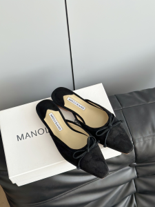 Manolo Blahnik Ballerimu Bow Details Flat Mules Black Suede Leather Manolo Blahnik Ballerimu Bow Details Flat Mules Black Suede Leather