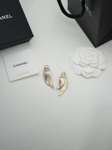Chanel Gold Metal Leaf Earrings