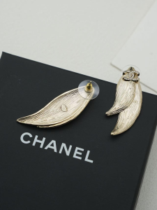 Chanel Gold Metal Leaf Earrings