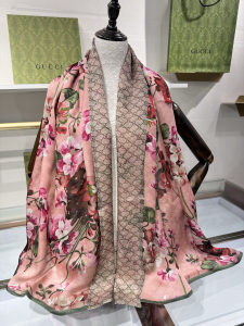 Gucci Floral Print GG Monogram Silk Scarf Pink Gucci Floral Print GG Monogram Silk Scarf Pink