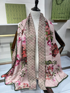 Gucci Floral Print GG Monogram Silk Scarf Pink Gucci Floral Print GG Monogram Silk Scarf Pink